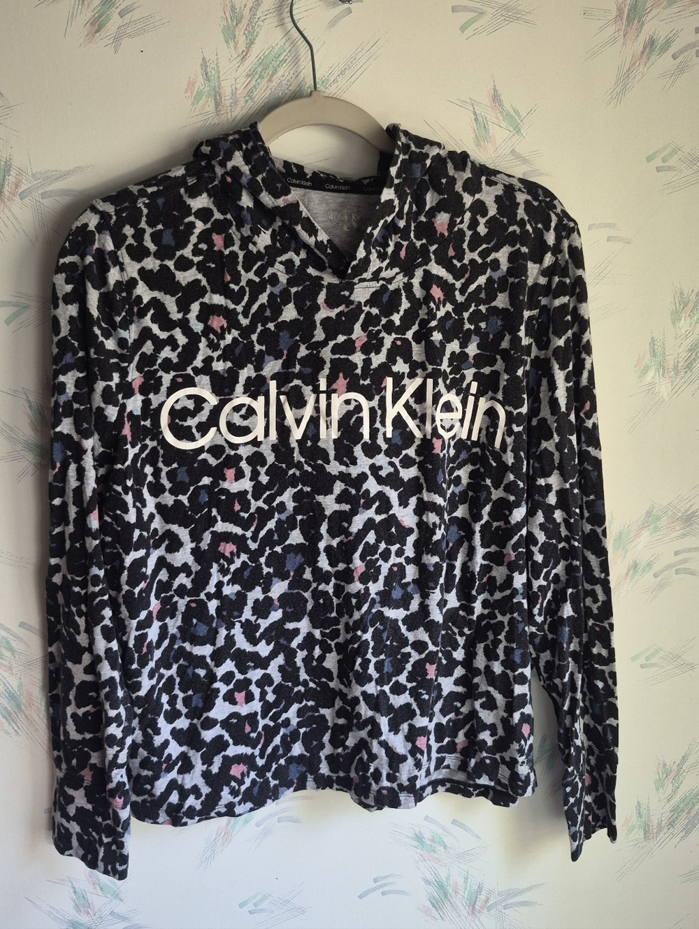 Calvin Klein Gray Animal Print Hooded Sweatshirt Large